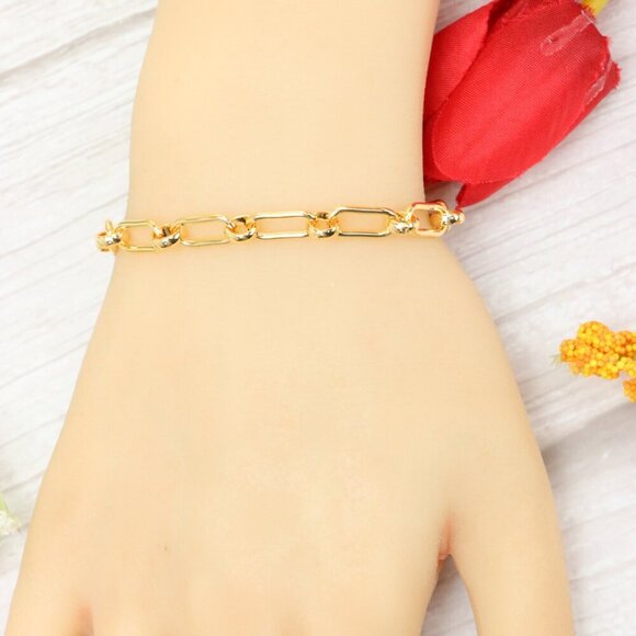 "Trendy Handmade Bracelet – A Thoughtful Gift for Girls & Women | UNVRC1545 - Picture 3 of 10